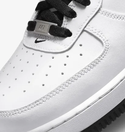 Кроссовки мужские Nike Air Force 1 '07 White/Black DH7561-102