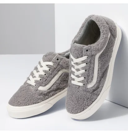 Кеды женские Vans Cozy Hug Old Skool Shoe Grey VN0005UAKAQ
