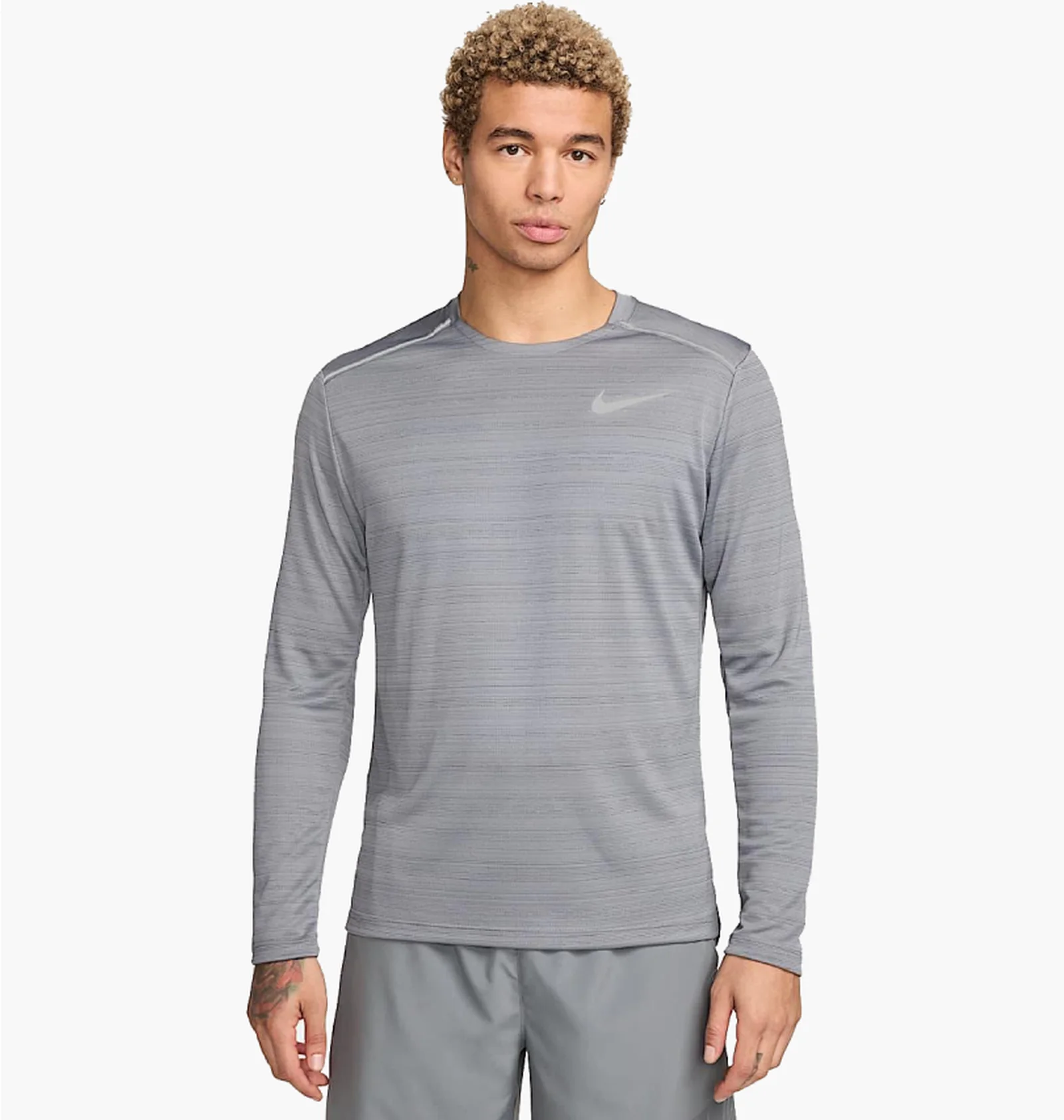 ᐉ Лонгслив мужской Nike Dri Fit Miler Grey AJ7568-085 - купить в