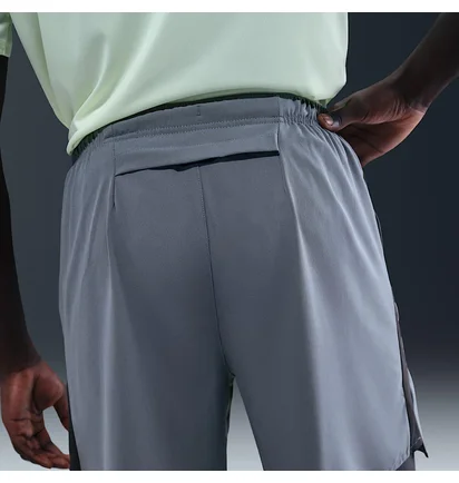 Шорти чоловічі Nike Challenger Grid Shorts Black/Grey IQ3477-065