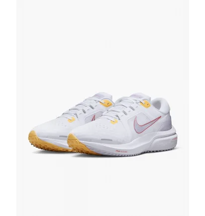 Кросівки жіночі Nike Vomero 16 White DA7698-105