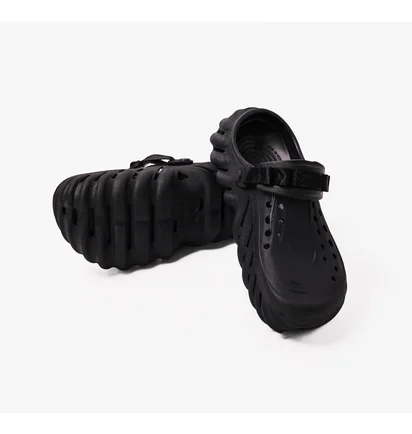 Тапочки унісекс CROCS Echo Clog Shoes Black 207937-001