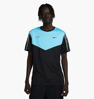Футболка мужская Nike Sportswear Repeat Tee Light Blue Dx2301-011