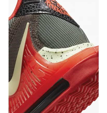 Кросівки унісекс Nike Lebron Witness 7 Green Dm1123-001