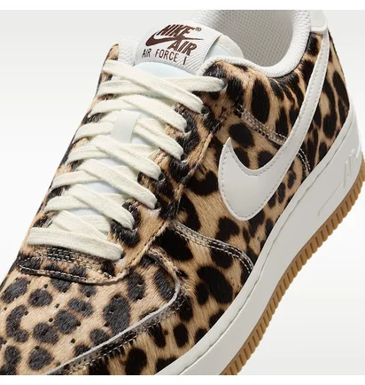 Кросівки жіночі Nike Air Force 1 07 Beige/Black IB7695-200