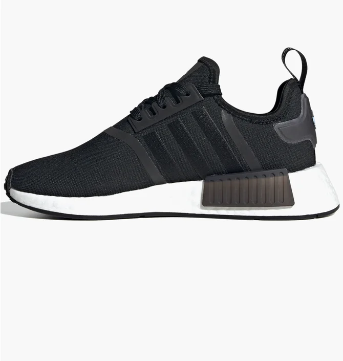 Кроссовки женские Adidas Nmd_R1 Shoes Black Hq4247