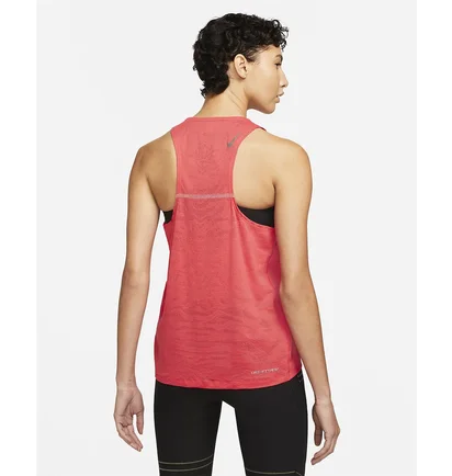 Майка женская Nike Womens Engineered Running Tank Pink Dm7558-648