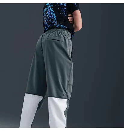 Штаны детские Nike Tech Big Kids Woven Pants Grey HQ8921-084