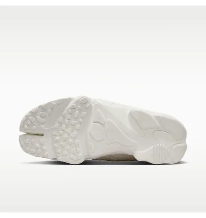 Кроссовки женские Nike Air Rift WomenS Shoes White HM8288-101
