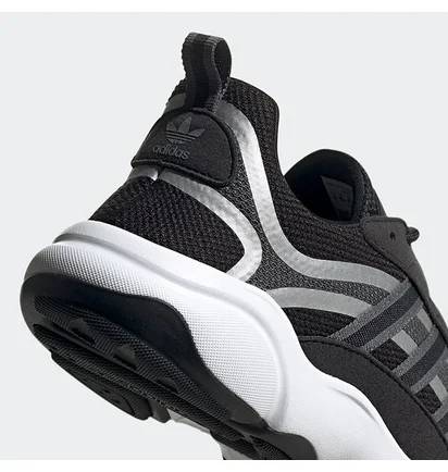 Кроссовки мужские Adidas Originals Haiwee Black Eg9571