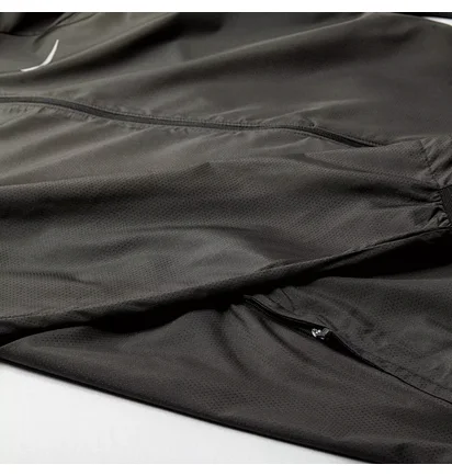 Куртка чоловіча Nike Essential Running Hooded Black BV4870-010