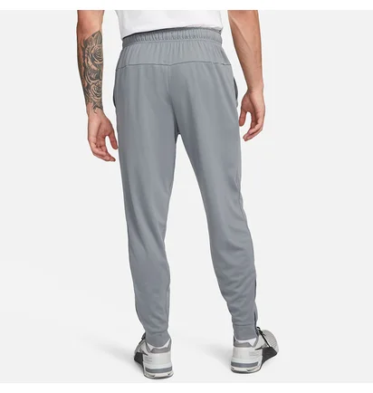 Штаны мужские Nike Totality MenS Dri-Fit Tapered Versatile Pants Grey FB7509-084