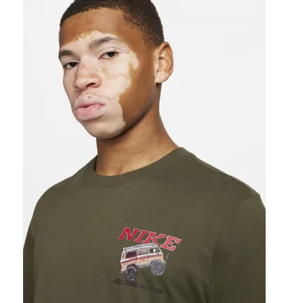 Футболка чоловіча Nike Sportswear Olive FQ3764-325