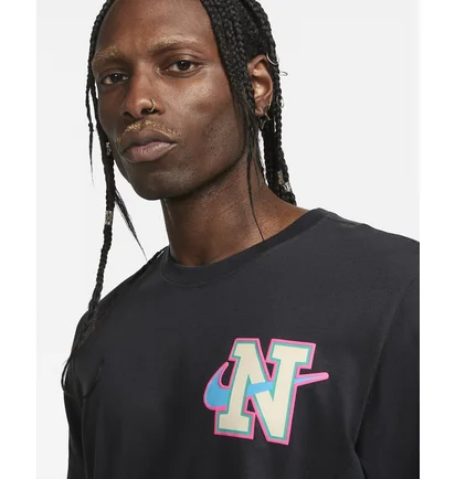 Футболка мужская Nike Sportswear MenS T-Shirt Black FD1320-060