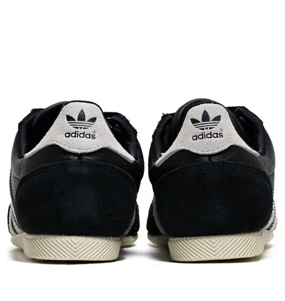 Кроссовки женские Adidas Japan Black IH5490