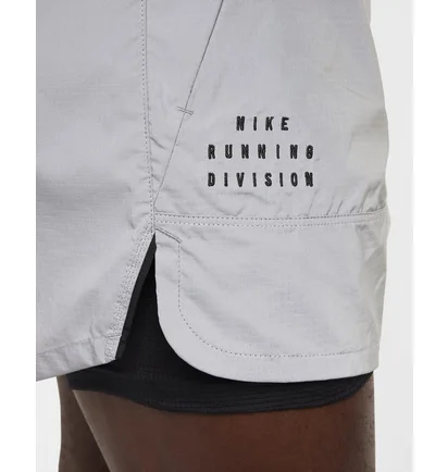 Шорты мужские Nike Running Division 4 Dri-Fit Adv Reflective 2-In-1 Running Shorts Metallic FZ1123-035