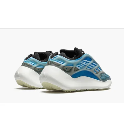 Кросівки чоловічі Adidas Yeezy 700 V3 Light Blue G54850