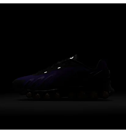 Кроссовки мужские Nike Air Max Dn8 Violet FQ7860-009
