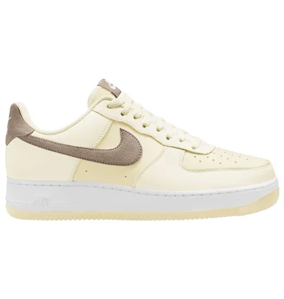 Кроссовки мужские Nike Air Force 1 ’07 Lv8 Yellow FN5832-101