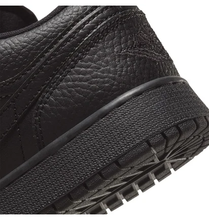 Кроссовки детские Nike Air Jordan 1 Gs Low Triple Black 553560-091