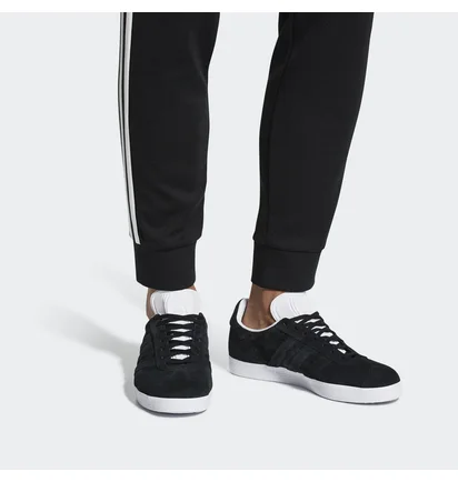 Кросівки чоловічі Adidas Stitch And Turn Black Cq2358