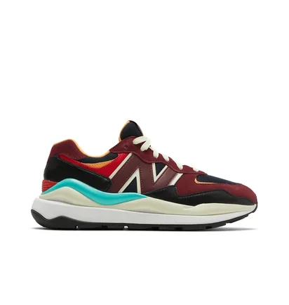 Кросівки жіночі New Balance 57/40 Bordo W5740GA