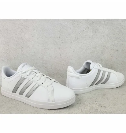 Кроссовки женские Adidas Courtpoint White FW7376