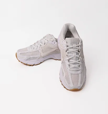 Кросівки жіночі Nike Zoom Vomero 5 White FJ2028-104