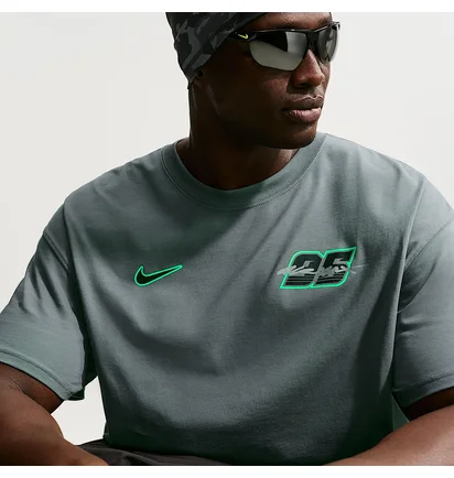 Футболка чоловіча Nike Sportswear MenS Max90 T-Shirt Grey HV0131-084