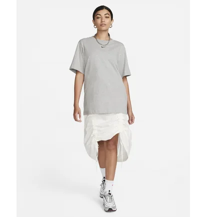 Футболка жіноча Nike Sportswear WomenS T-Shirt Grey FD4149-063