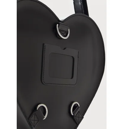 Рюкзак жіночий Dr. Martens Heart Shaped Hardware Kiev Leather Crossbody Backpack Black AC807033
