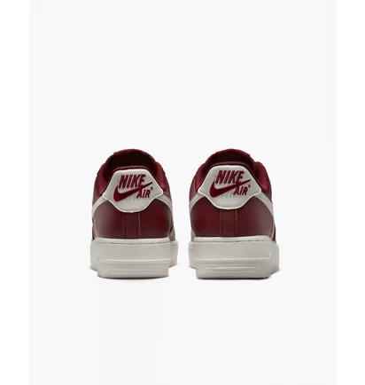 Кросівки жіночі Nike Air Force 1 07 Premium Red Dz5616-600
