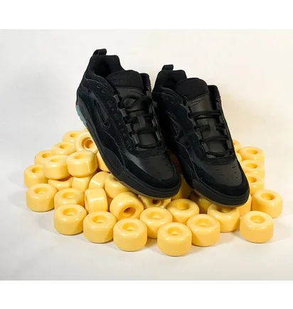 Кросівки чоловічі Nike Air Max Ishod Wair Sb Black FB2393-001