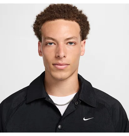 Куртка чоловіча Nike MenS Repel Woven Basketball Jacket Black FN2896-010