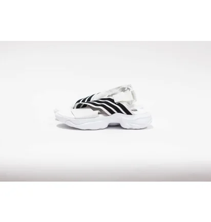 Сандалі жіночі Adidas Wmns Magmur Sandals White EF5848