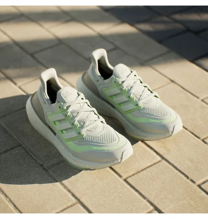 Кросівки жіночі Adidas Ultraboost Light Shoes White IE3338