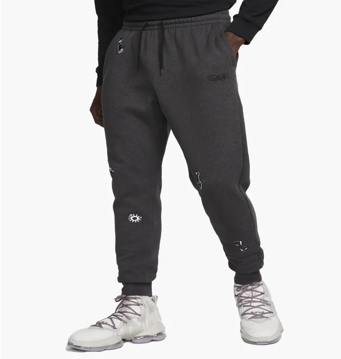 Штани чоловічі Nike Lebron Fleece Pants Black DQ6145-032