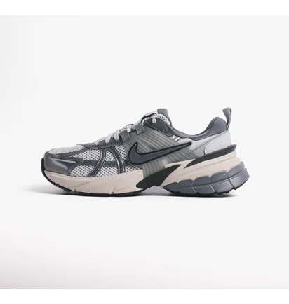 Кросівки жіночі Nike V2K Run Shoes Grey FD0736-003