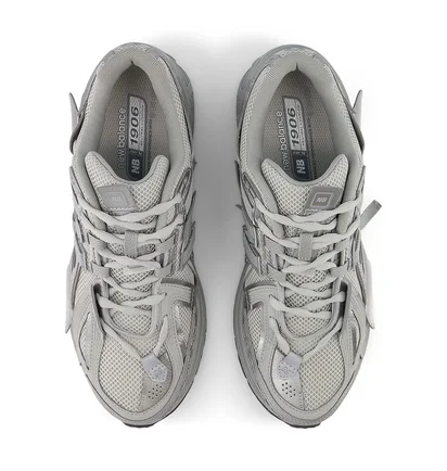 Кросівки чоловічі New Balance 1906A Grey M1906AG
