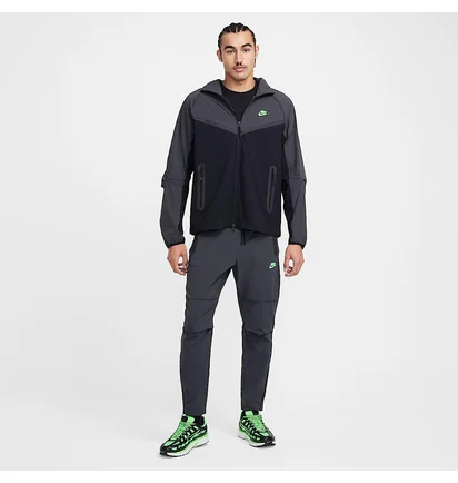 Штаны мужские Nike Tech Woven Pants Black HM8241-060