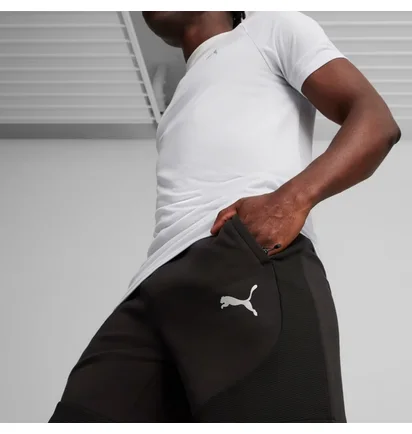 Шорты мужские Puma Evostripe Shorts Black 678996-01