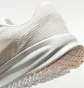Кросівки жіночі Nike Run Defy Beige HM9593-107