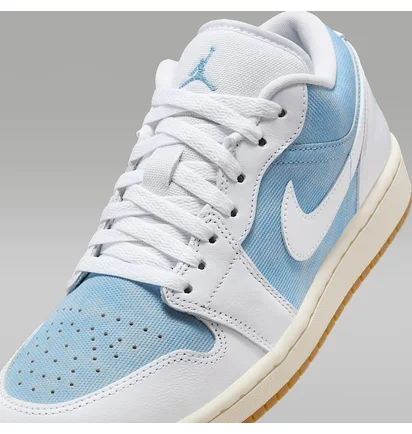 Кроссовки женские Air Jordan 1 Low White/Blue HQ2004-400