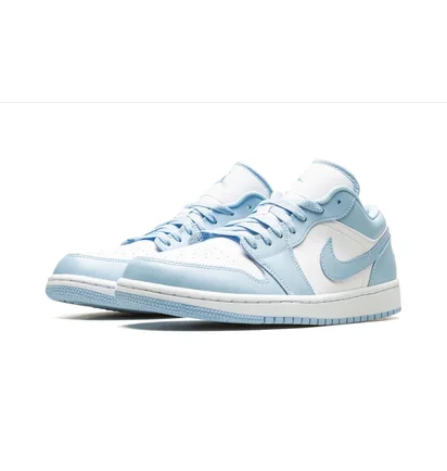 Кросівки жіночі Air Jordan Wmns 1 Low White/Light Blue DC0774-141