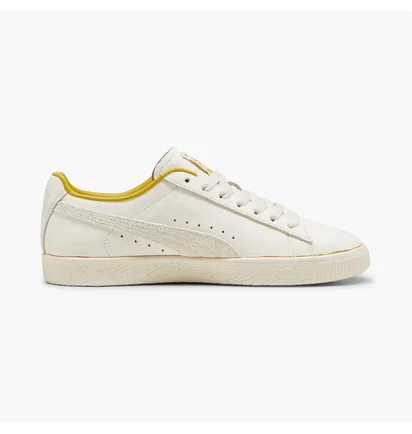 Кросівки чоловічі Puma X The Neverworn Iv Clyde Sneakers Beige 398702-01