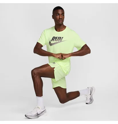 Футболка чоловіча Nike Run Energy Miller Green HJ3564-701