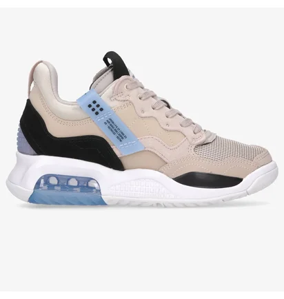 Кроссовки женские Air Jordan Ma2 Multi CW5992-251