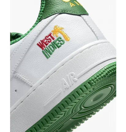 Кросівки чоловічі Nike Air Force 1 Low Retro Qs White Dx1156-100