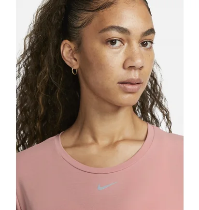 Футболка женская Nike Dri-Fit Uv One Luxe Standard Fit Short-Sleeve Top Peach DD0618-618