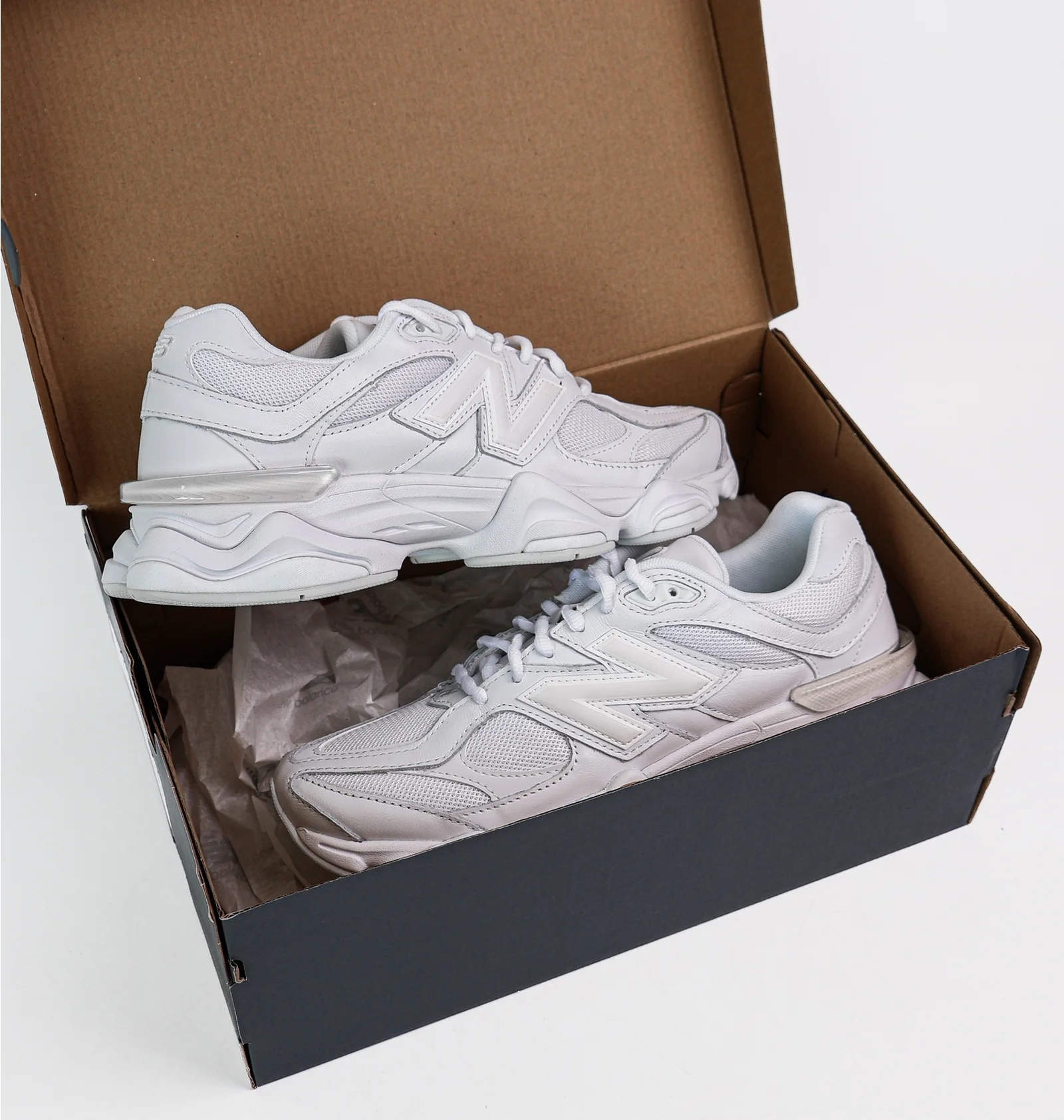 ᐉ Кросівки унісекс New Balance 9060 Shoes White U9060NRJ